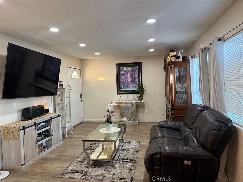38714 Frontier Palmdale, CA 93550