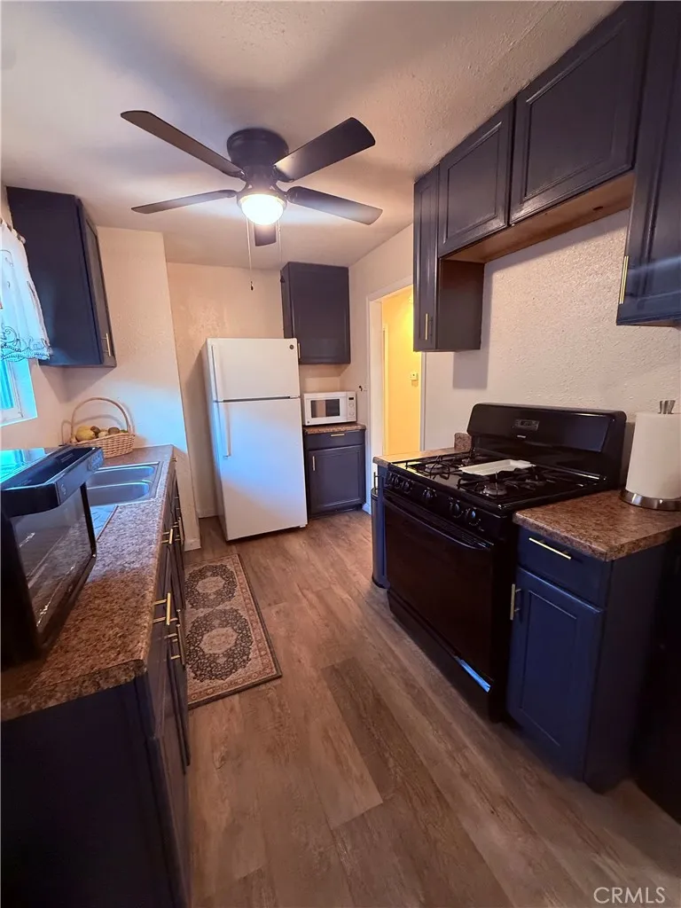 38714 Frontier Palmdale, CA 93550