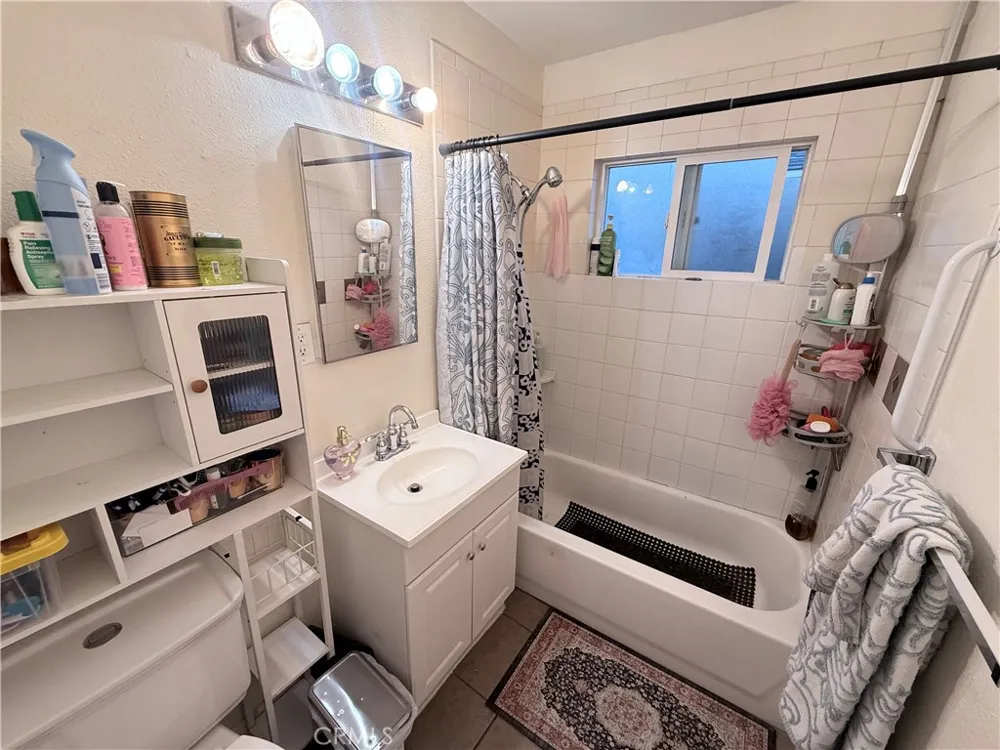 38714 Frontier Palmdale, CA 93550