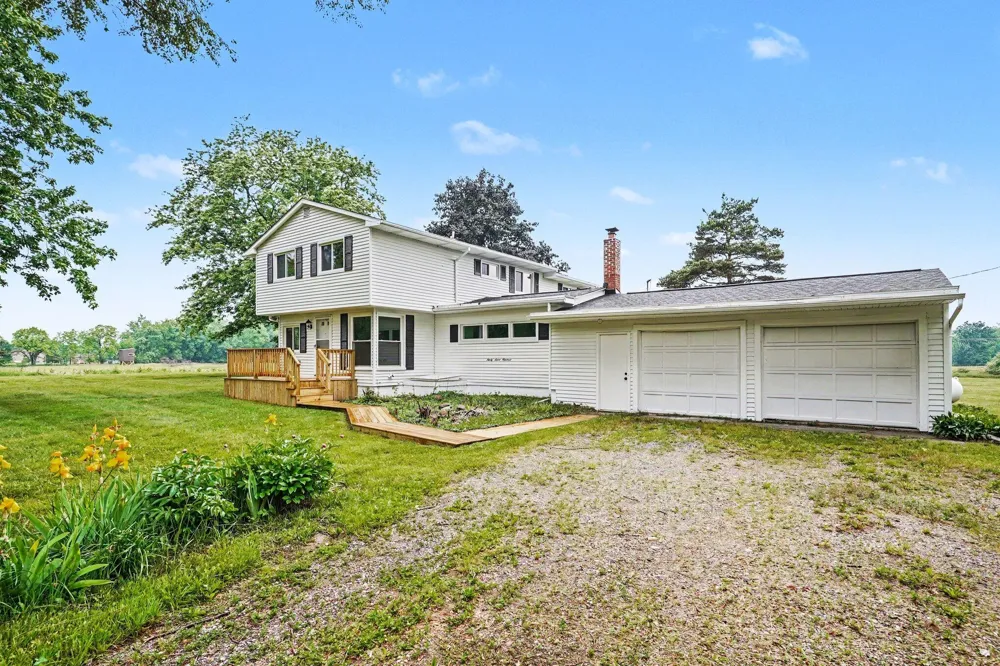 9700 Fenner Road Perry, MI 48872