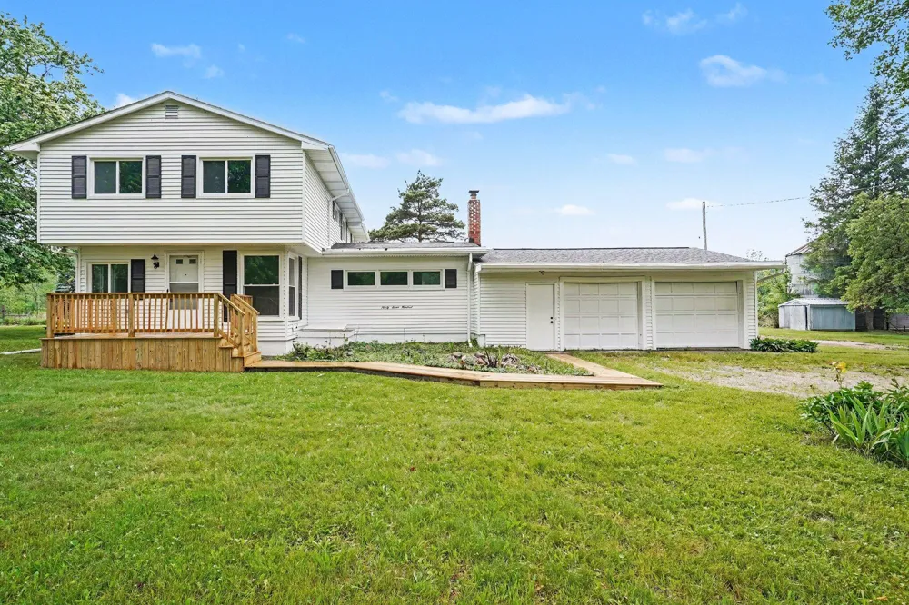9700 Fenner Road Perry, MI 48872
