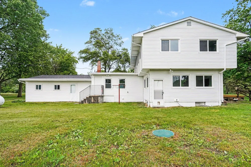 9700 Fenner Road Perry, MI 48872