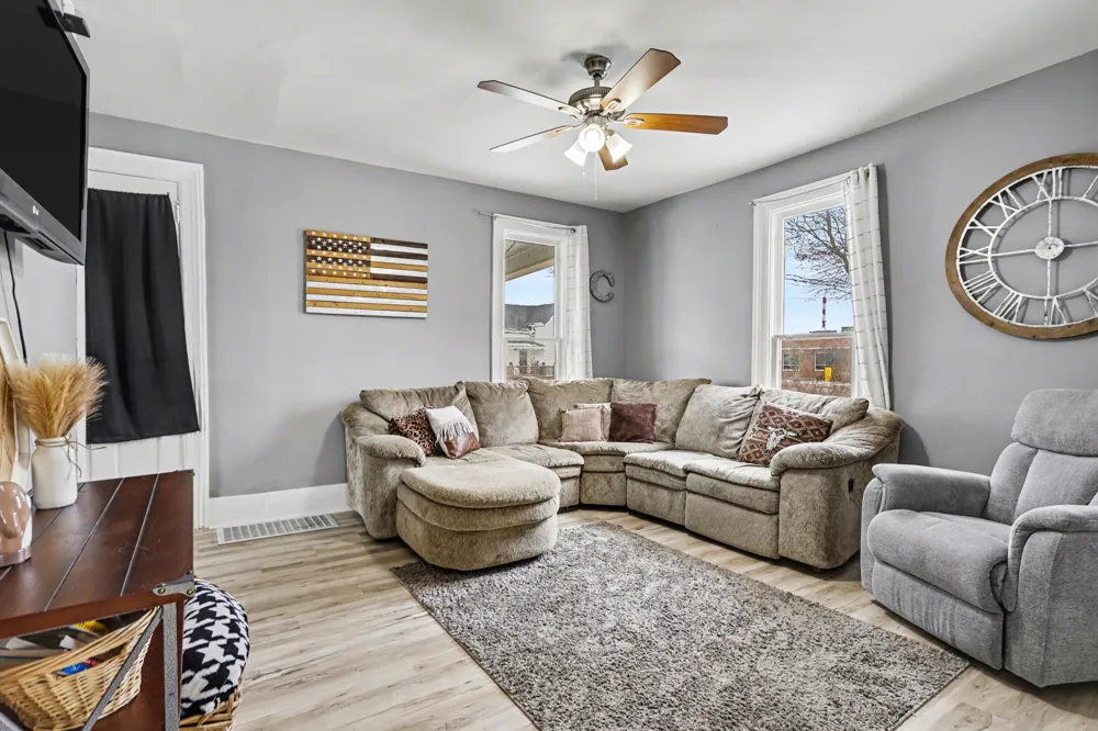 711 Maple Street Three Rivers City, MI 49093