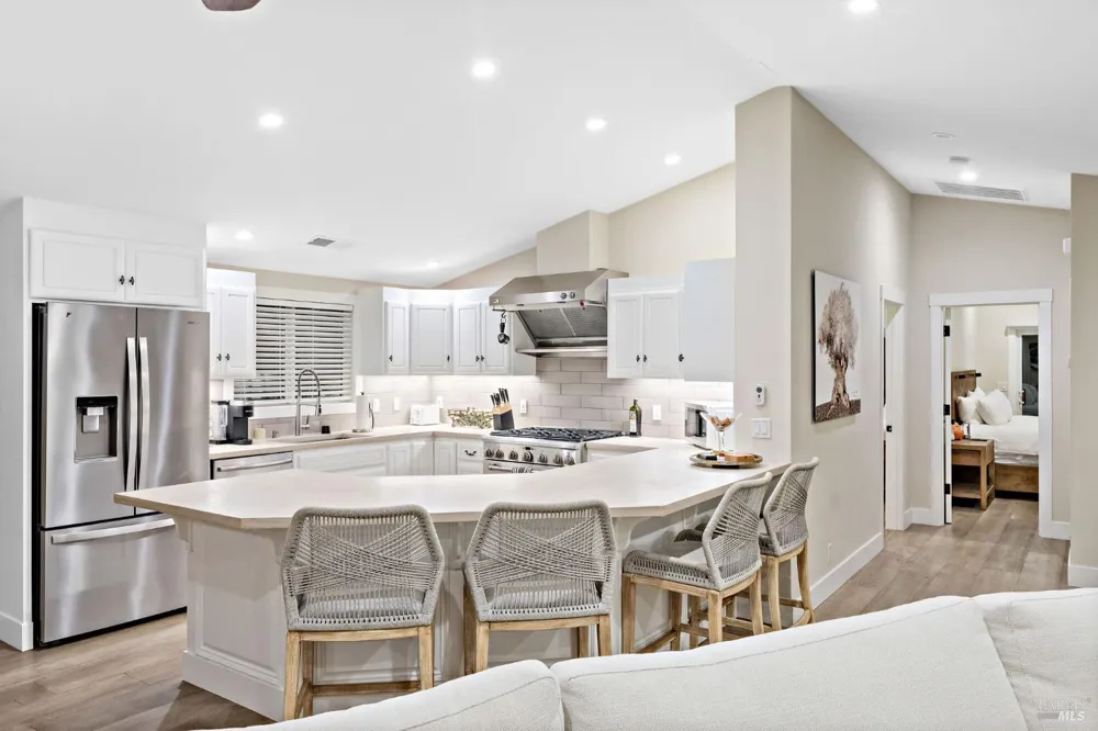 691 Silverado Trail S St. Helena, CA 94574