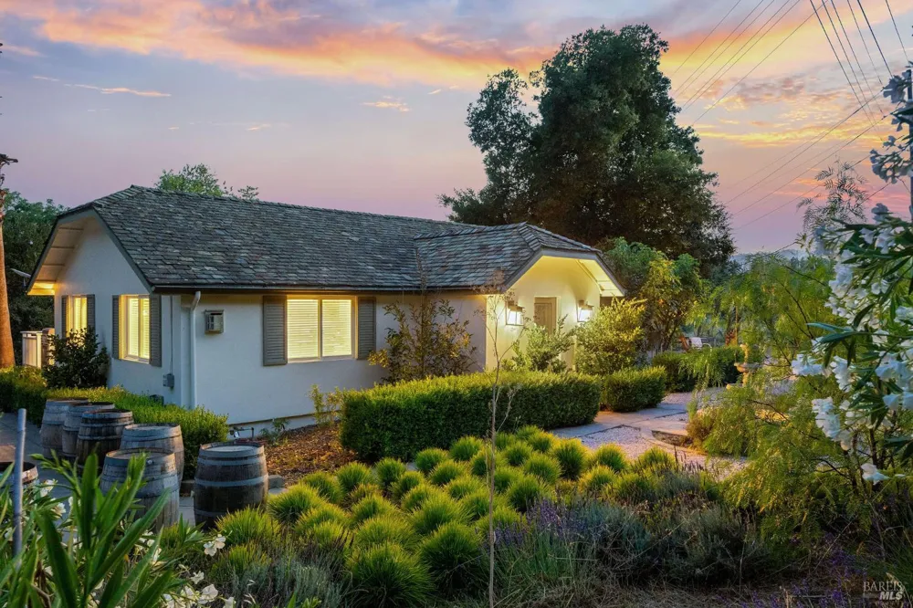 691 Silverado Trail S St. Helena, CA 94574