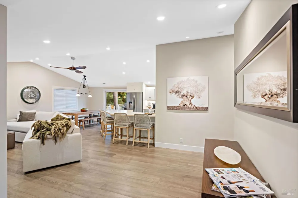 691 Silverado Trail S St. Helena, CA 94574