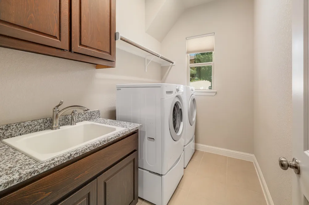 512 Summer Wilson Cove Austin, TX 78738