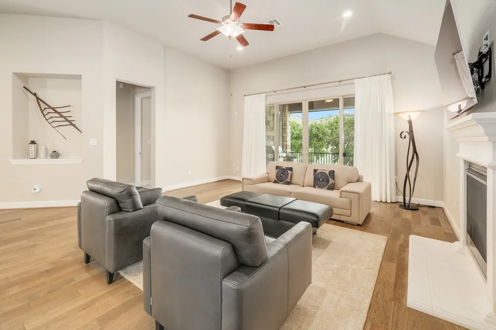 512 Summer Wilson Cove Austin, TX 78738