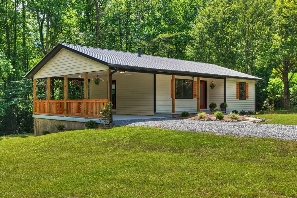 569 Number 20 Mine Road McCaysville, GA 30555