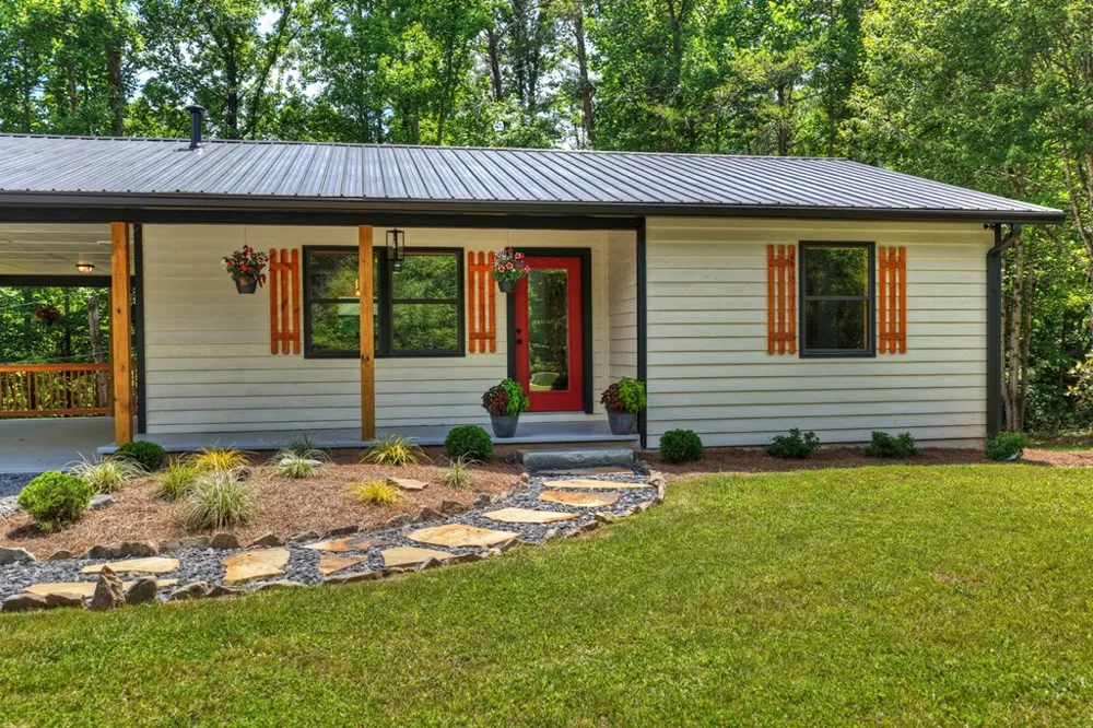 569 Number 20 Mine Road McCaysville, GA 30555