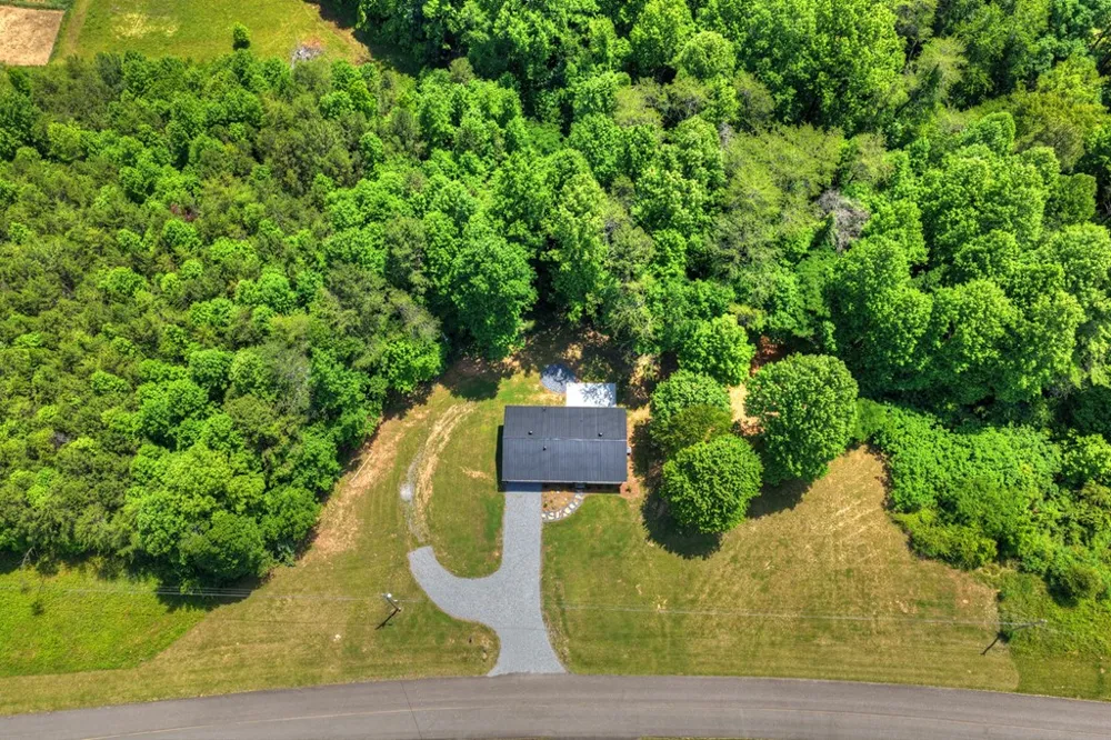 569 Number 20 Mine Road McCaysville, GA 30555