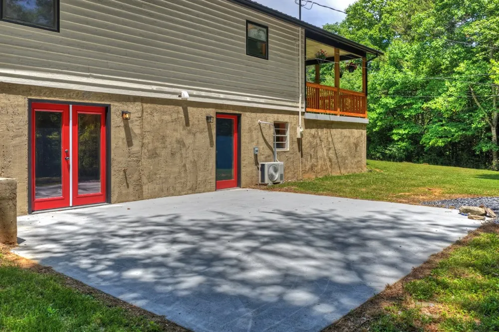569 Number 20 Mine Road McCaysville, GA 30555