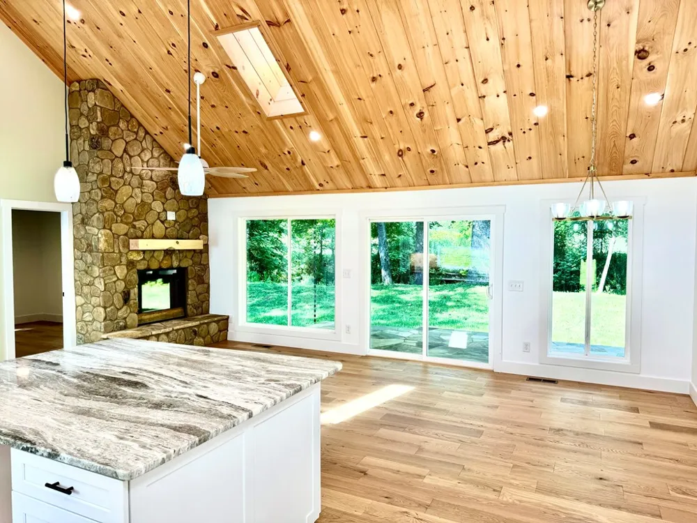 6389 Old Hwy 64 W Warne, NC 28909