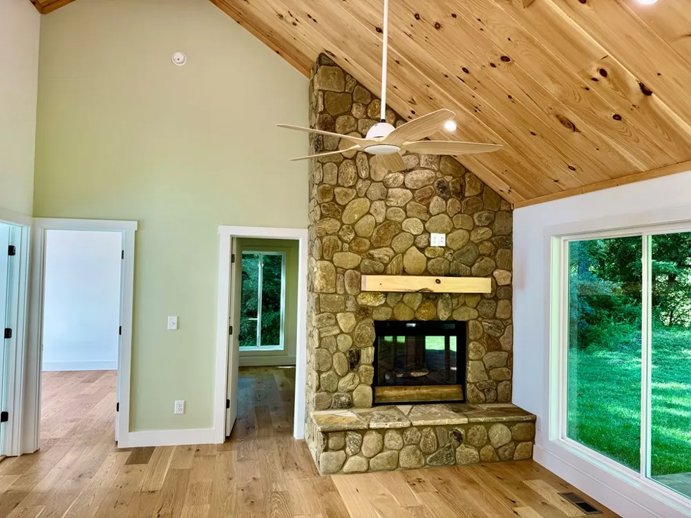 6389 Old Hwy 64 W Warne, NC 28909