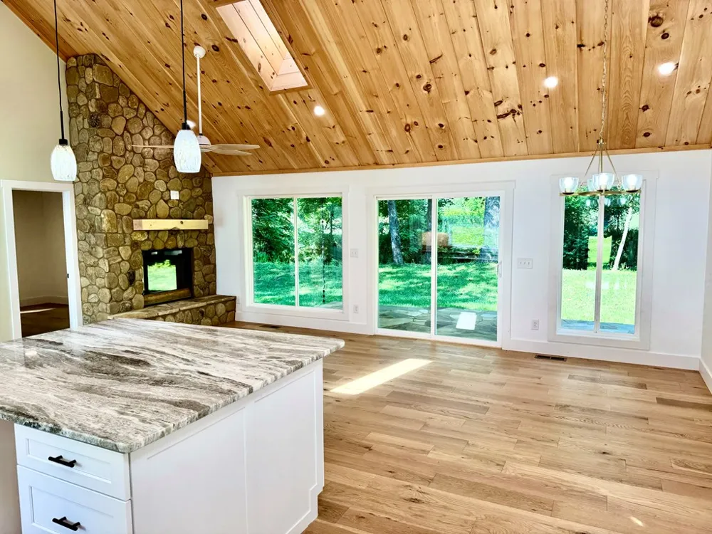 6389 Old Hwy 64 W Warne, NC 28909