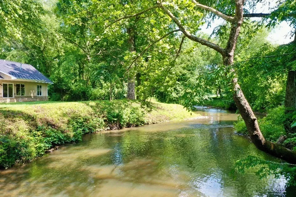 6389 Old Hwy 64 W Warne, NC 28909