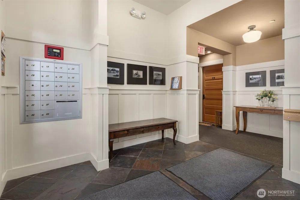 9551 NE South Beach Drive #3G Bainbridge Island, WA 98110