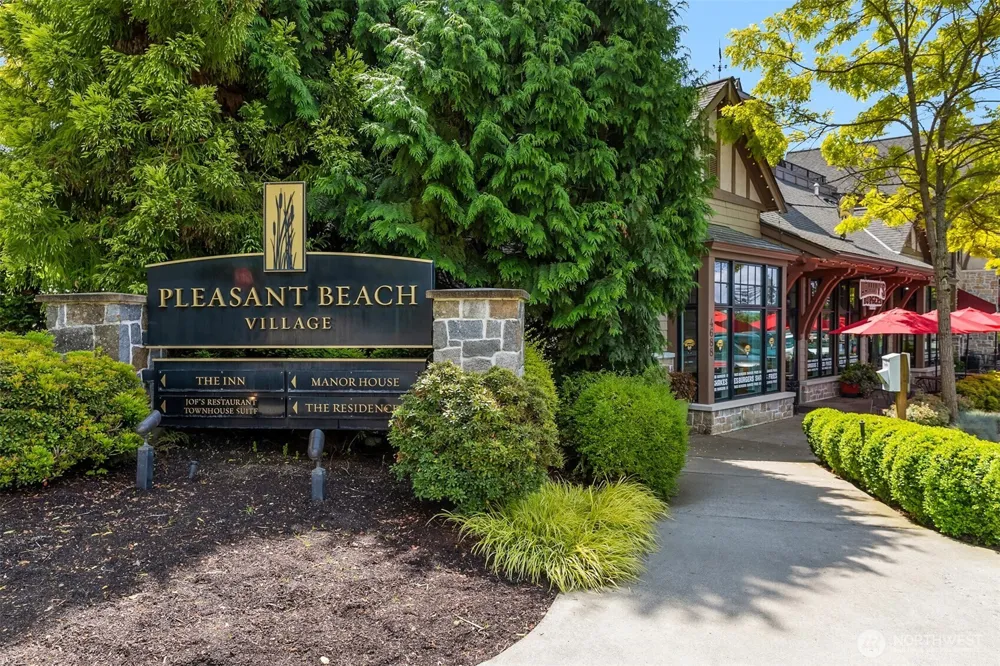 9551 NE South Beach Drive #3G Bainbridge Island, WA 98110