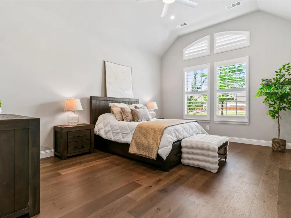 12767 Royal Oaks Lane Farmers Branch, TX 75234