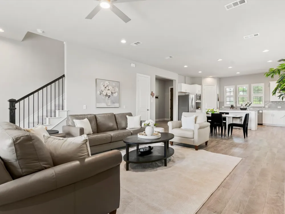 12767 Royal Oaks Lane Farmers Branch, TX 75234