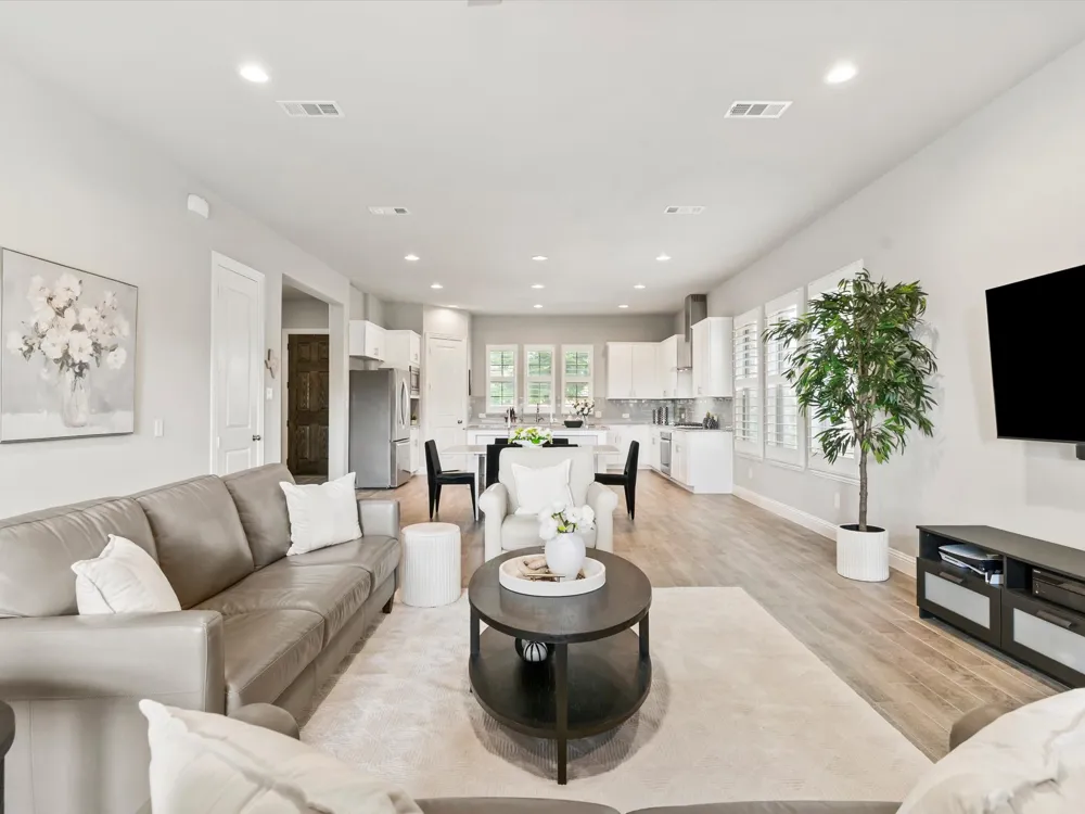 12767 Royal Oaks Lane Farmers Branch, TX 75234
