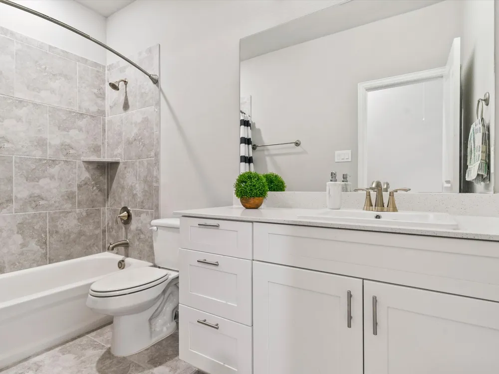 12767 Royal Oaks Lane Farmers Branch, TX 75234