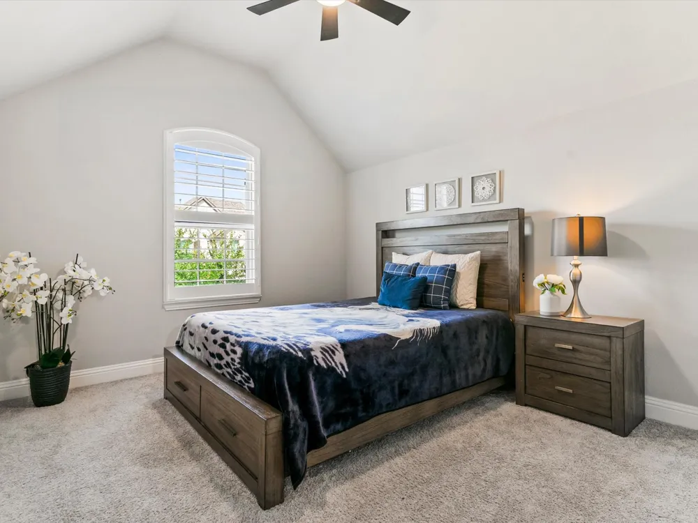 12767 Royal Oaks Lane Farmers Branch, TX 75234
