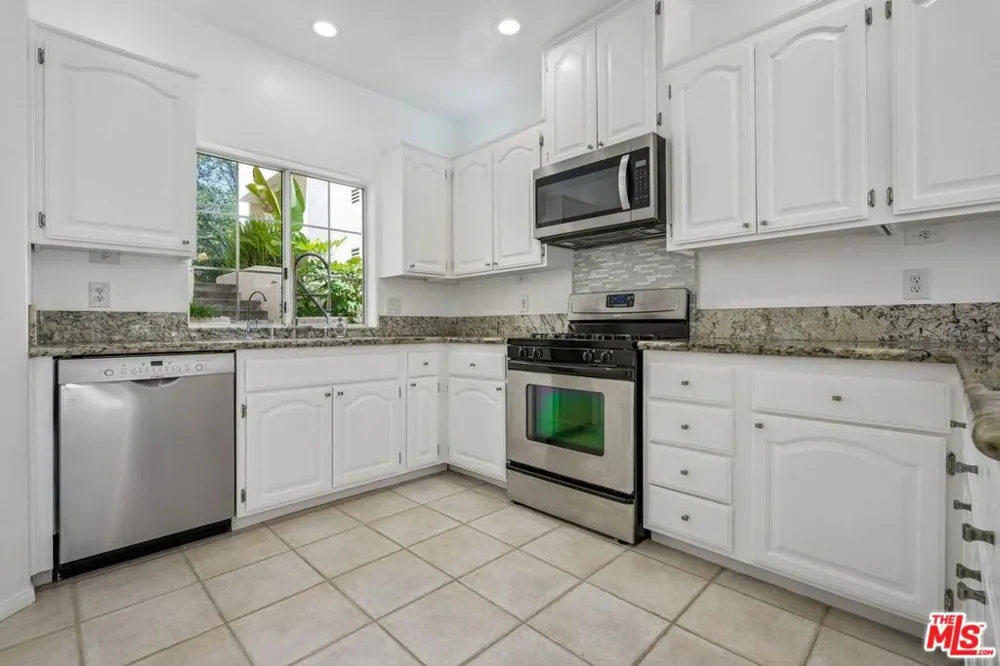 1007 Sunset Oak Circle Newbury Park, CA 91320