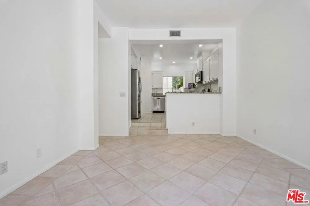 1007 Sunset Oak Circle Newbury Park, CA 91320