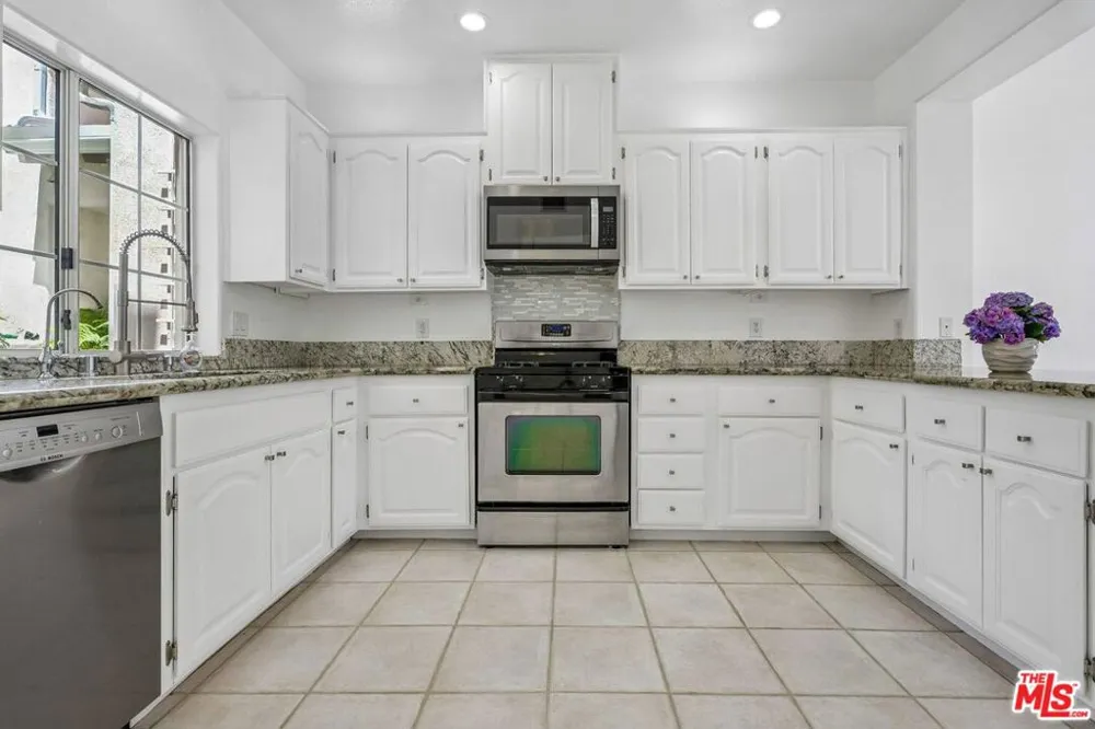 1007 Sunset Oak Circle Newbury Park, CA 91320