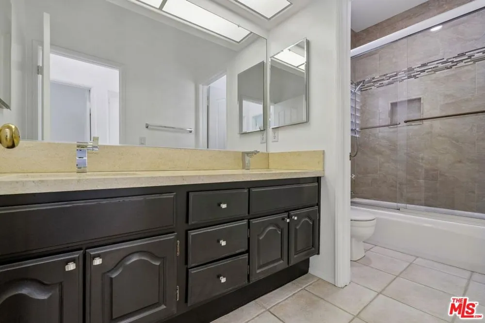 1007 Sunset Oak Circle Newbury Park, CA 91320