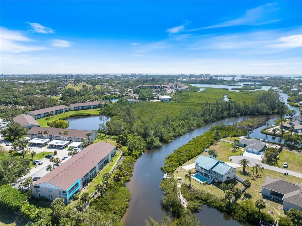 841 WATERSIDE DRIVE #206 Venice, FL 34285