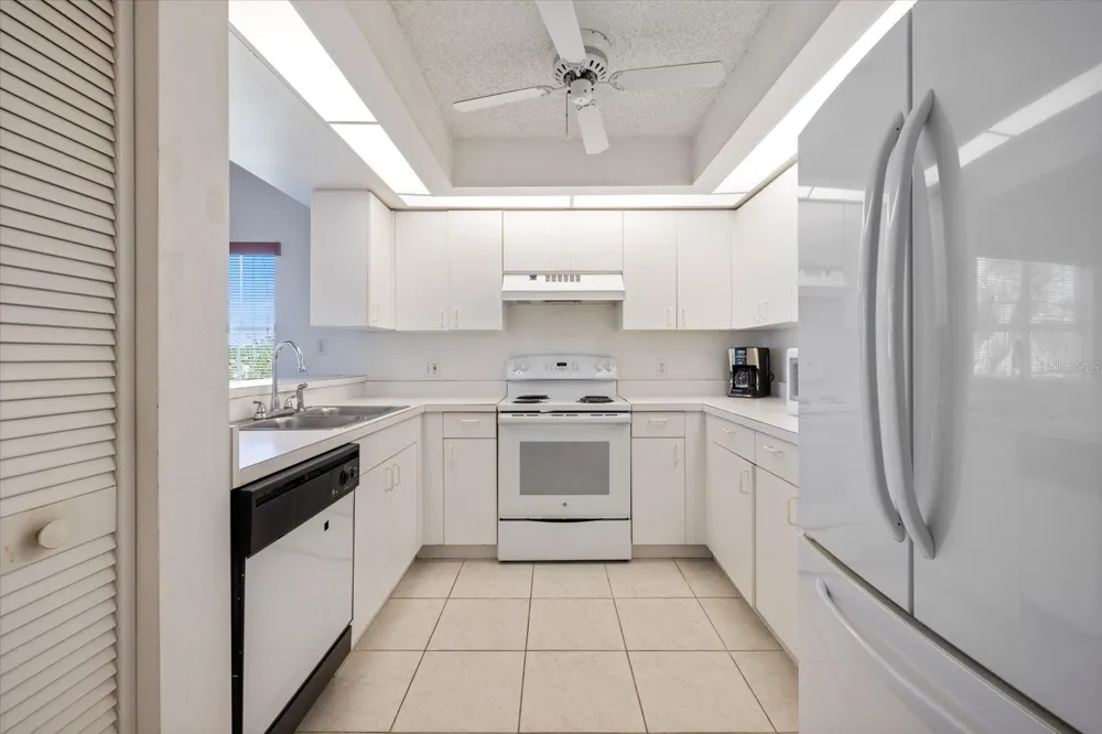 841 WATERSIDE DRIVE #206 Venice, FL 34285