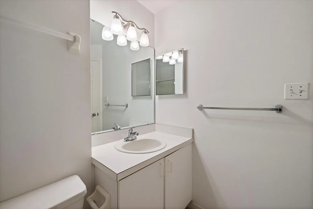 841 WATERSIDE DRIVE #206 Venice, FL 34285