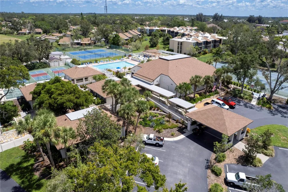 841 WATERSIDE DRIVE #206 Venice, FL 34285