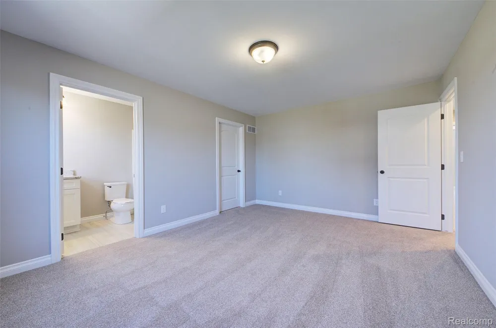 562 ROUND ROCK DRIVE Marion Township, MI 48843