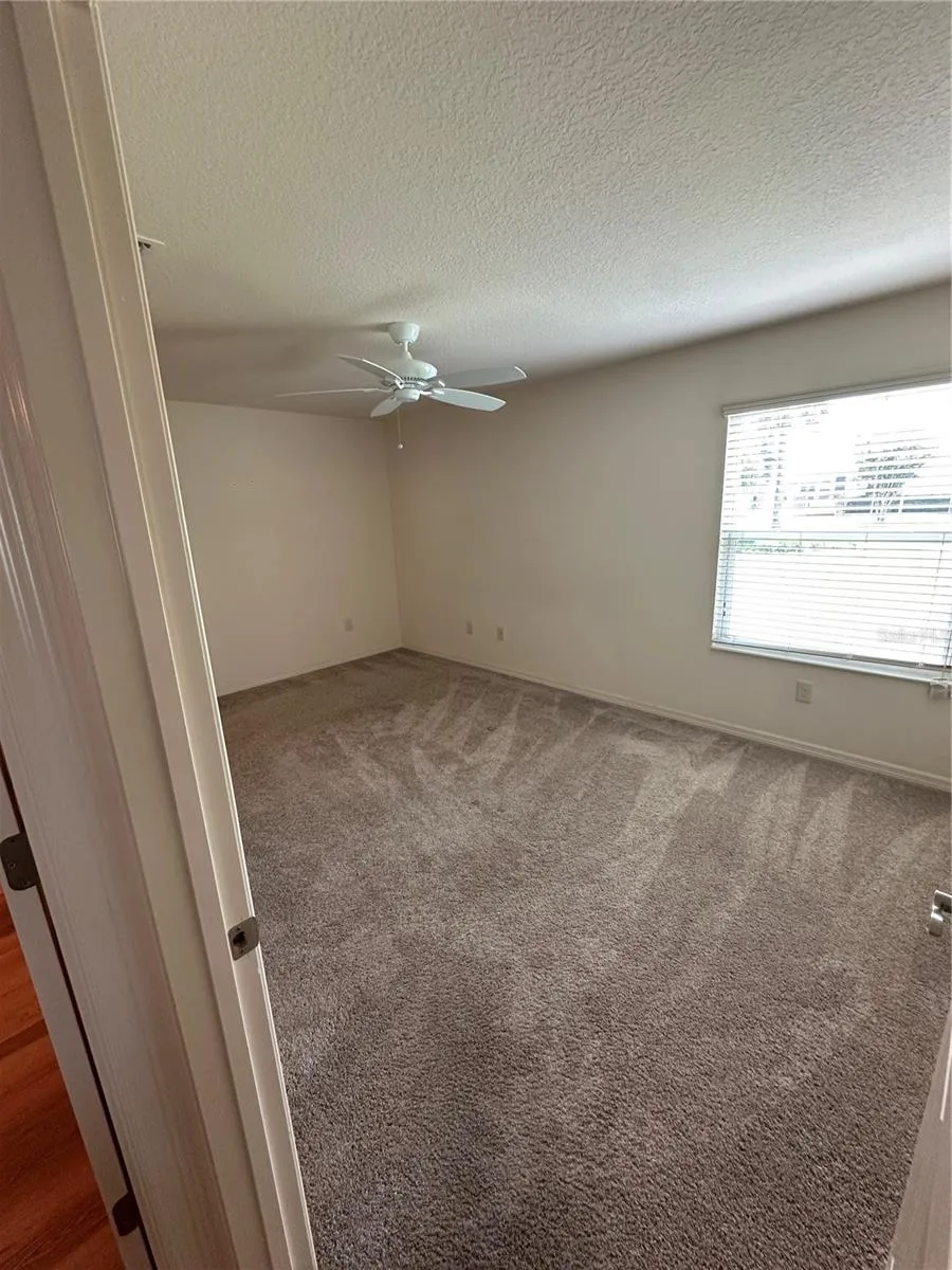 716 TRUMAN AVENUE Lady Lake, FL 32159