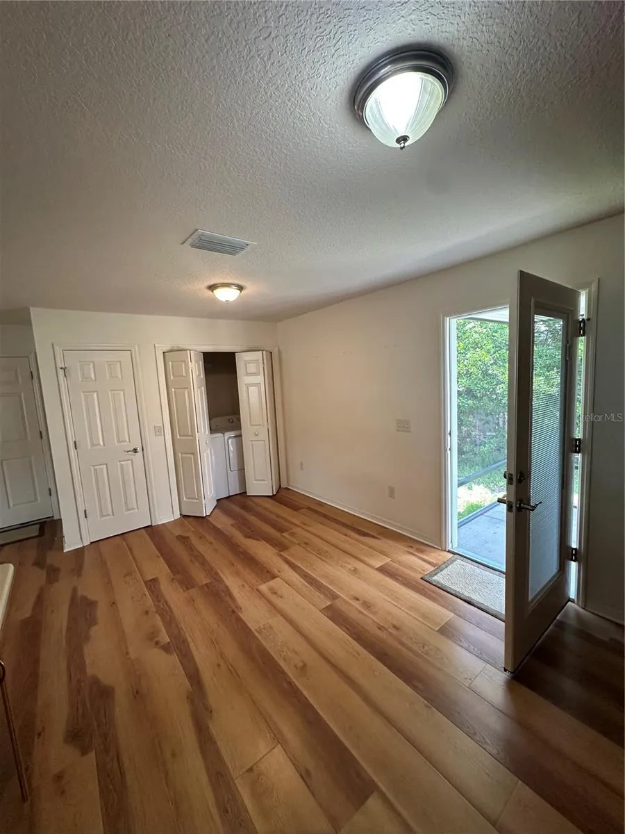 716 TRUMAN AVENUE Lady Lake, FL 32159