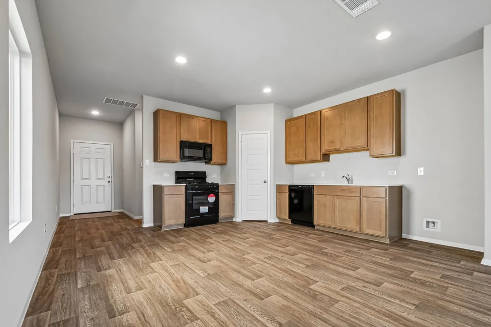 157 Tempest Trail Maxwell, TX 78656