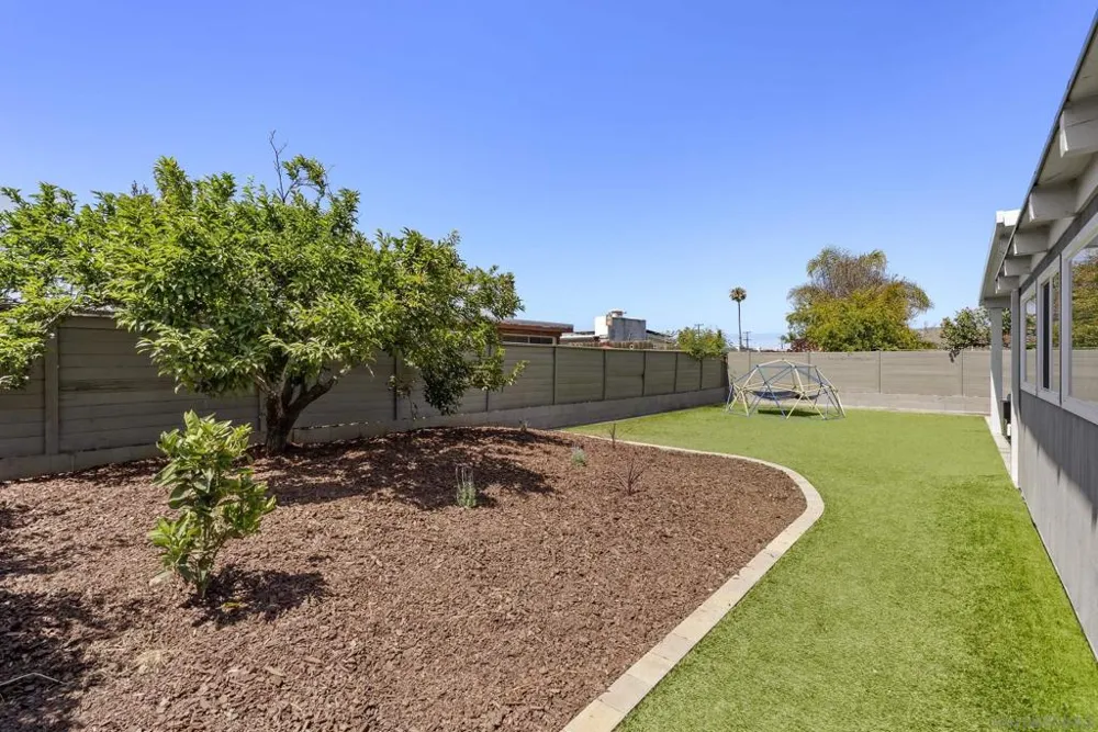 825 Hickory Ct Imperial Beach, CA 91932