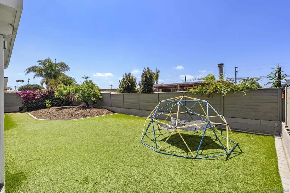 825 Hickory Ct Imperial Beach, CA 91932