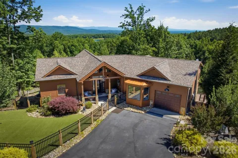 315 Lakeview Trail