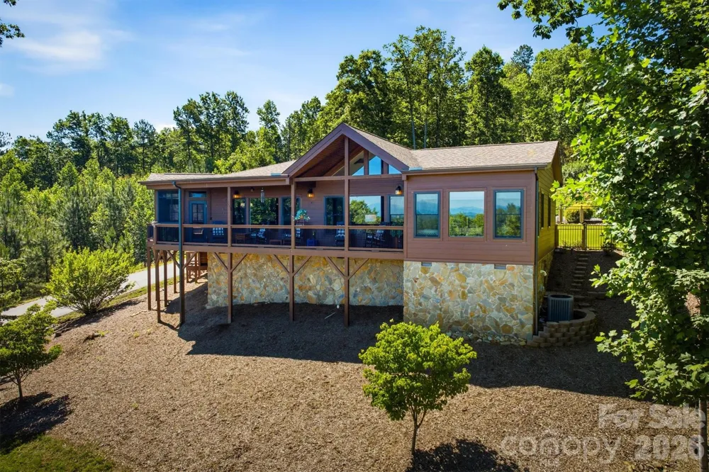 315 Lakeview Trail Nebo, NC 28761