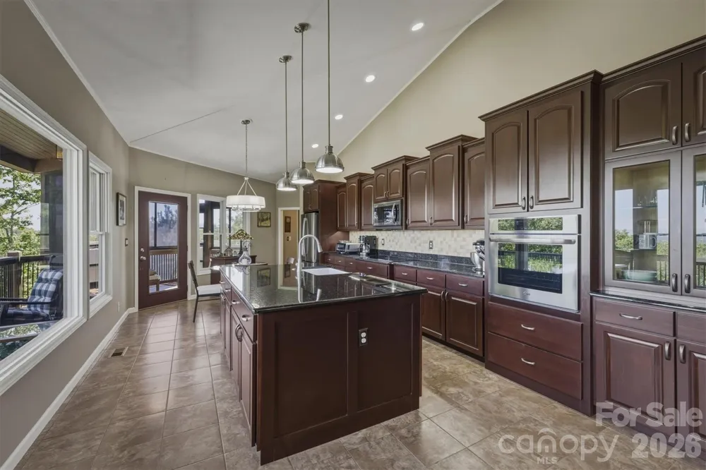 315 Lakeview Trail Nebo, NC 28761