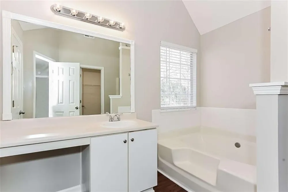 3998 Peachtree Farms Road Rex, GA 30273