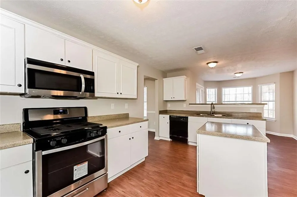 3998 Peachtree Farms Road Rex, GA 30273