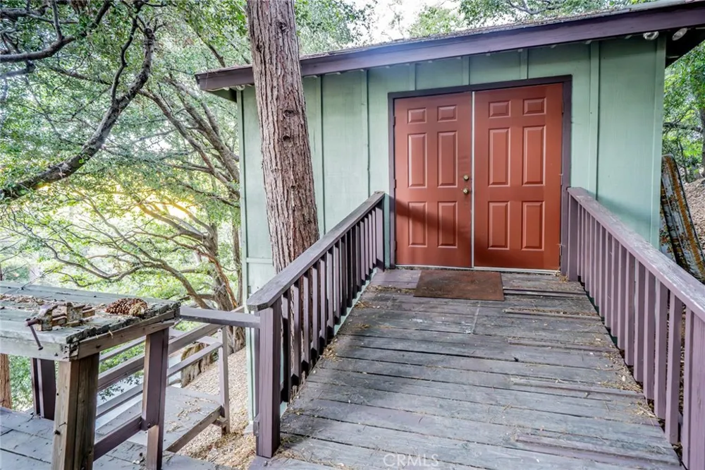 25123 Valle Drive Crestline, CA 92325
