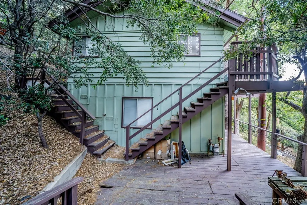 25123 Valle Drive Crestline, CA 92325