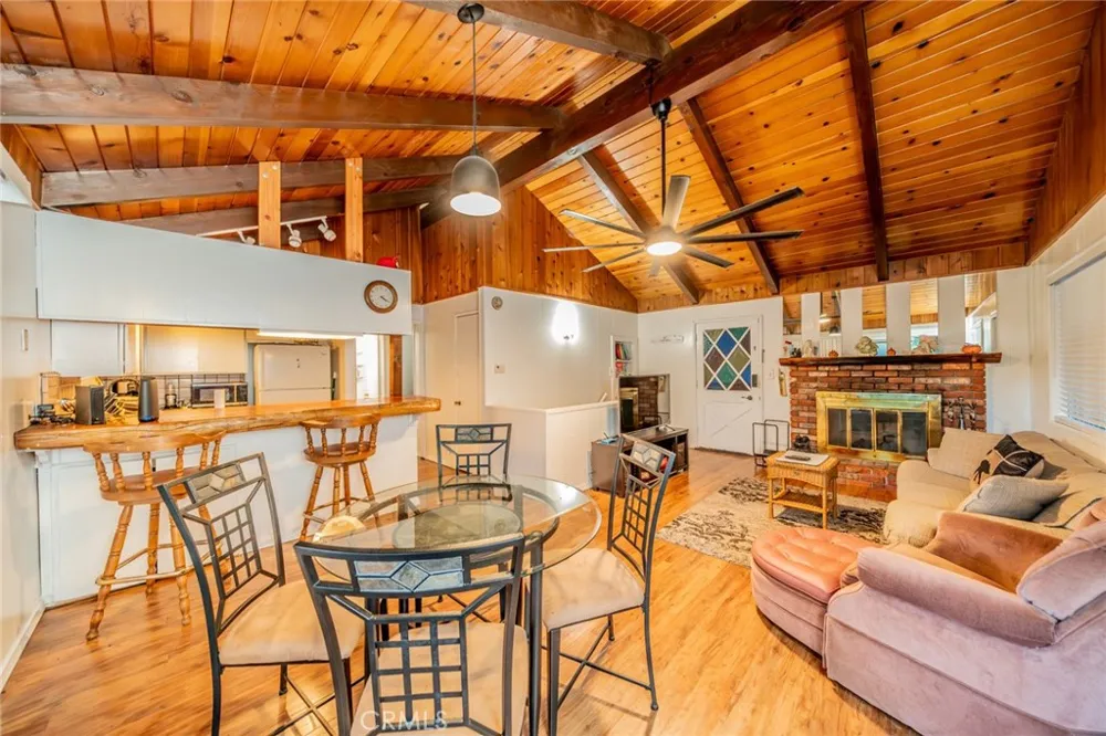 25123 Valle Drive Crestline, CA 92325