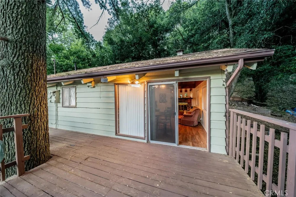 25123 Valle Drive Crestline, CA 92325